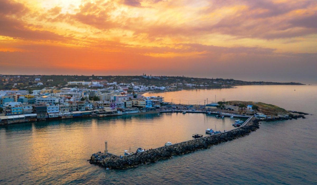 Chersonissos haven